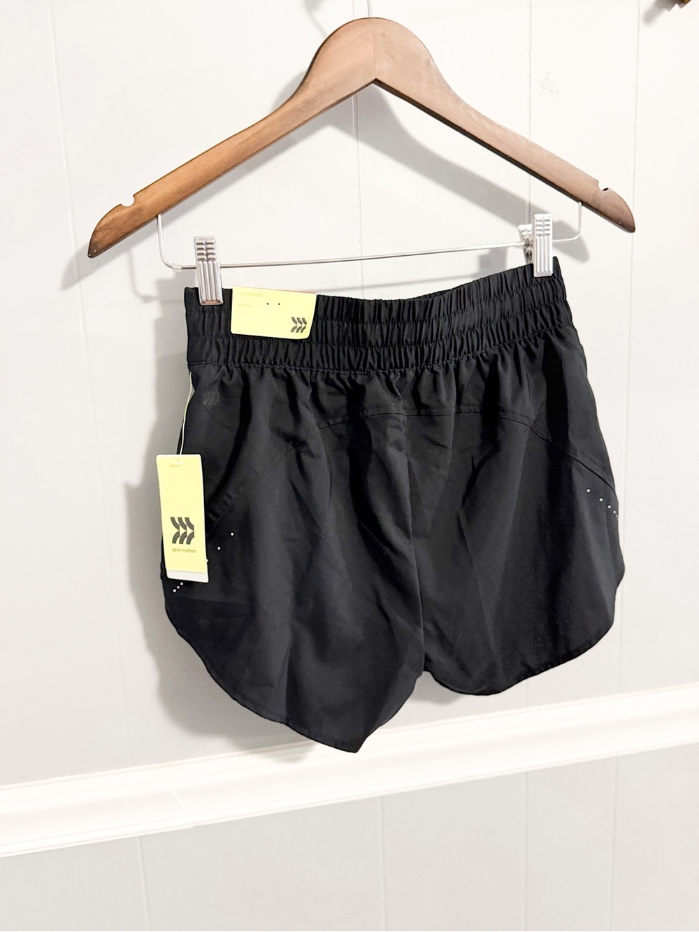 NWT All In Motion Mid Rise Run Shorts - Picture 3 of 5